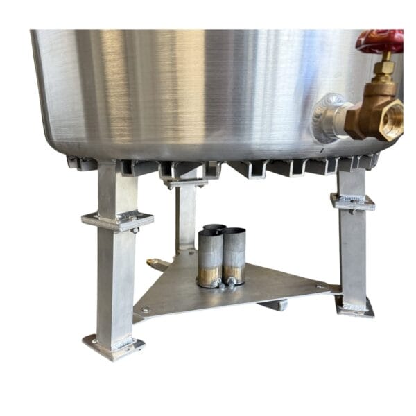 HPlegs__35696.1771533212.1280.1280.jpg 100 Qt High Performance Cookers seafood cooker with valve and stand, perfect for steaming or boiling crawfish and other seafood.