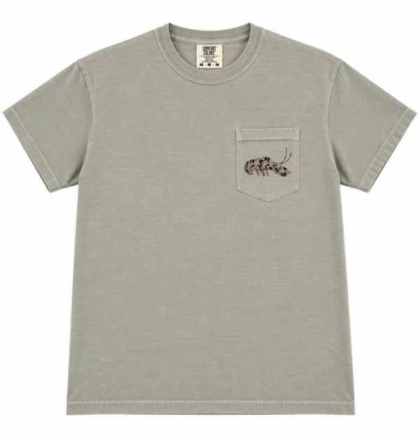 camo crawfish front Light gray LA Crawfish Co. camo shirt with chest pocket and embroidered crawfish, perfect for brand fans.